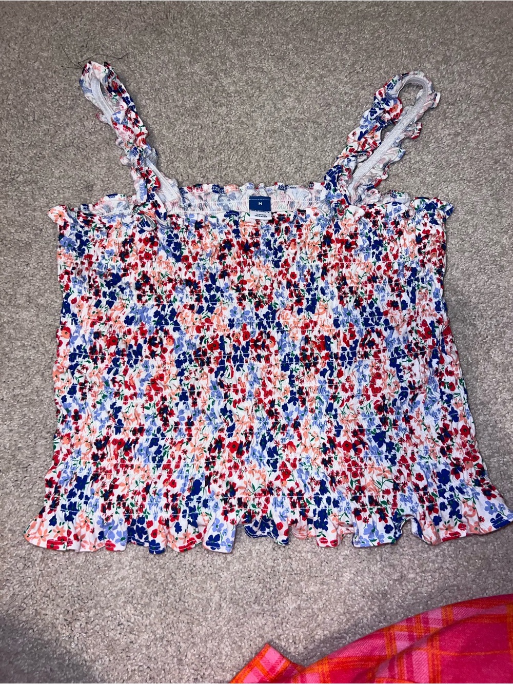 Red, white & Blue floral Old Navy slight Cropped Tank Top
